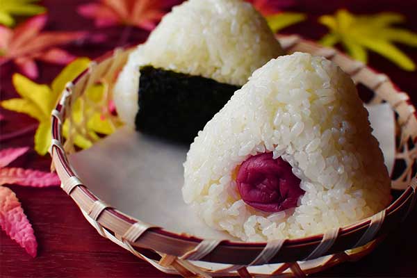 big onigiri picture with solted plum 